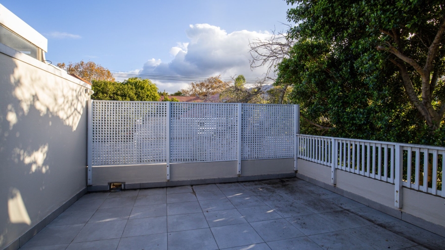 To Let 3 Bedroom Property for Rent in Claremont Upper Western Cape